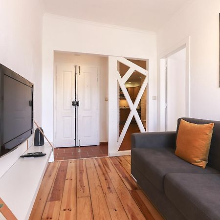 Typical Mouraria By Homing Apartment Lisbon Exterior photo