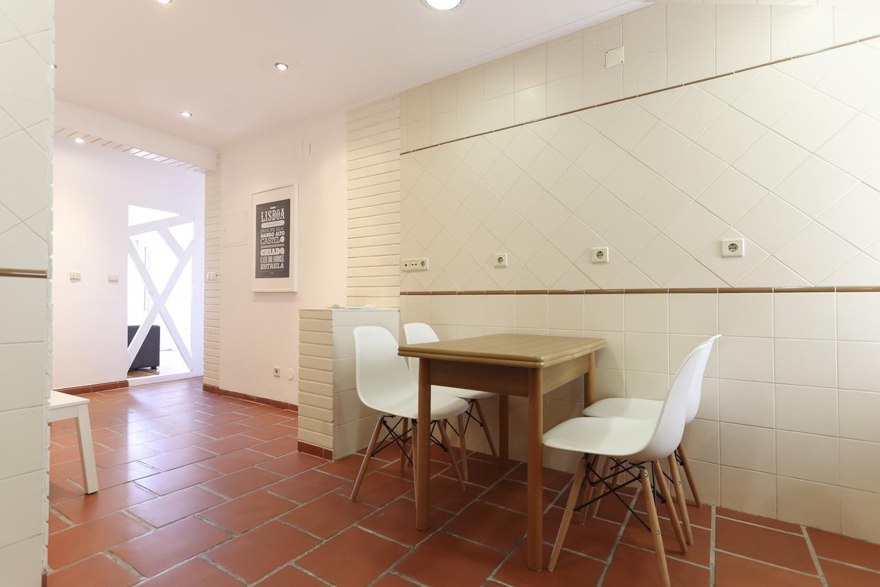 Typical Mouraria By Homing Apartment Lisbon Exterior photo